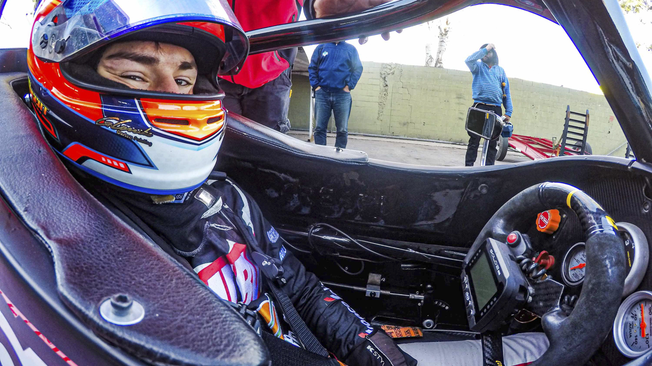 Manu Borgert compitió por la séptima fecha del campeonato de la Fórmula 3 Metropolitana en La Plata donde este domingo el piloto entrerriano logró finalizar 5°