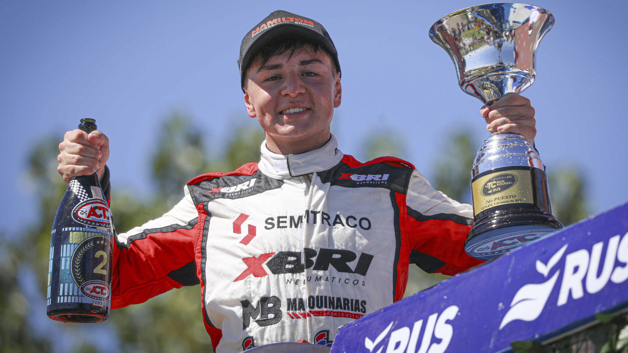 Manu Borgert sumó puntos importantes escalando al segundo lugar del campeonato